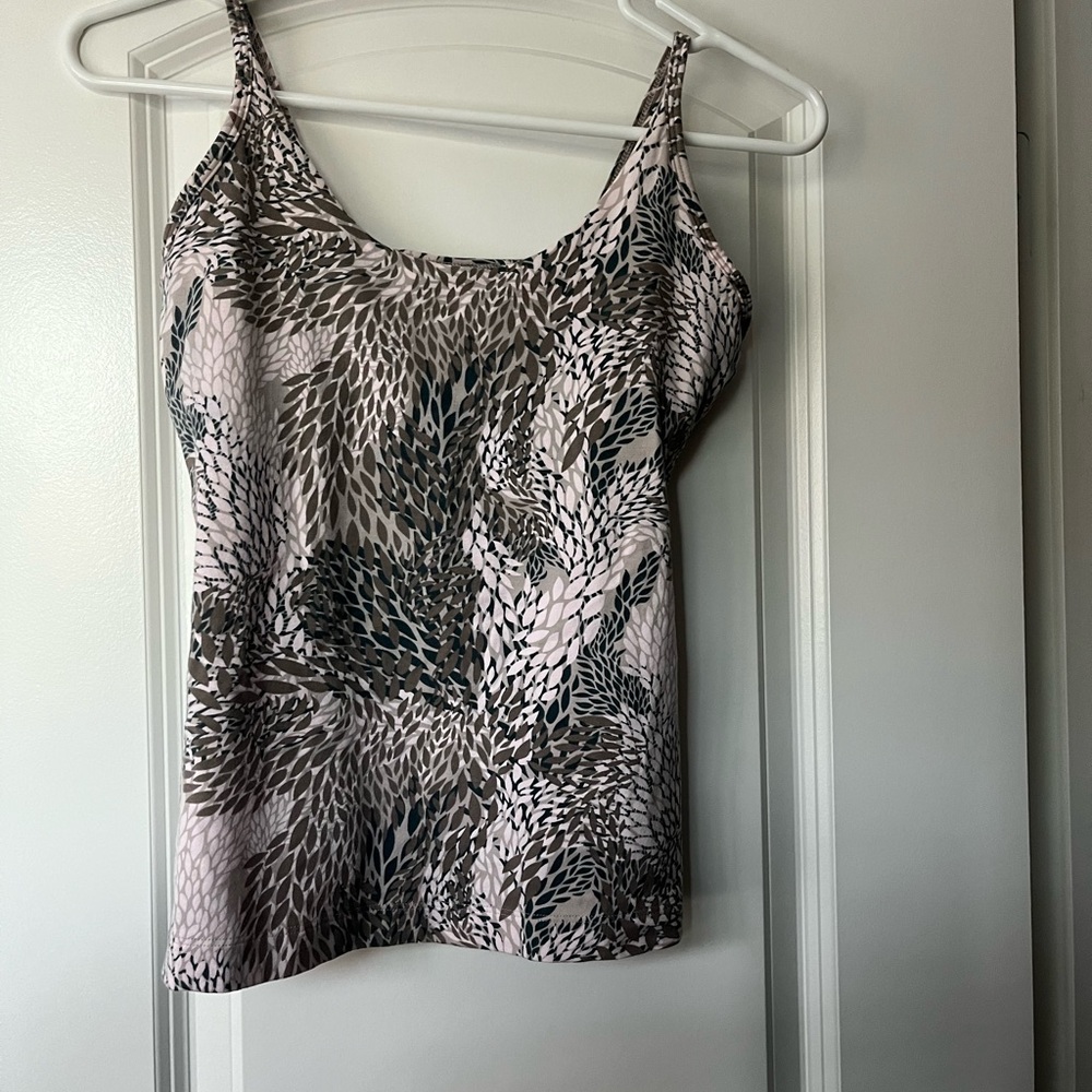 Patagonia Women's Tank in Black, blush and Gray Pattern